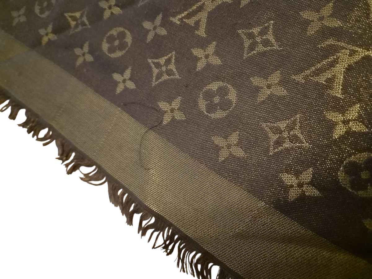 Louis Vuitton Shine Shawl