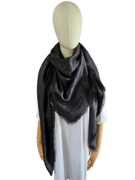 Louis Vuitton Shawl