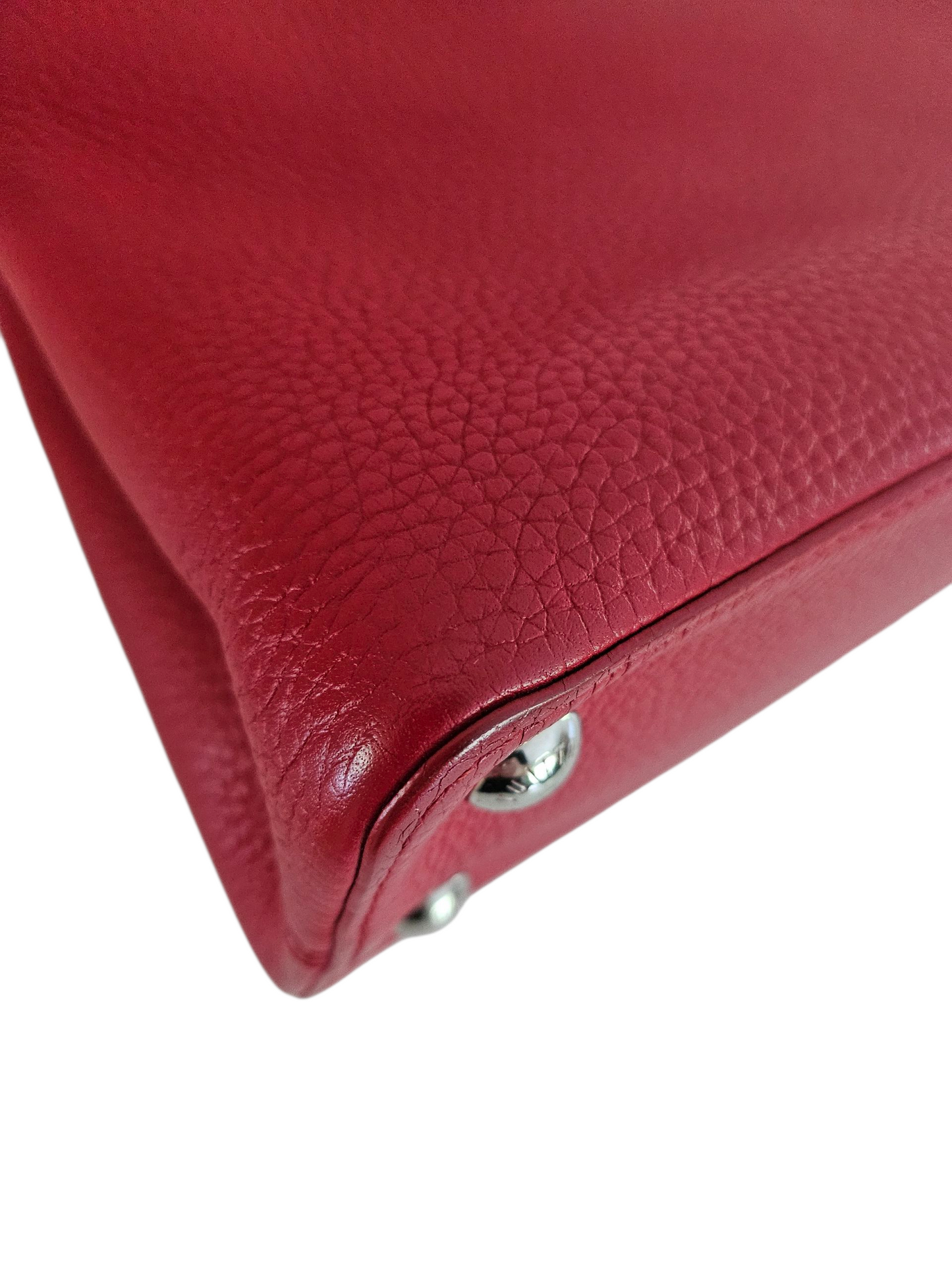 Louis Vuitton Capucines Taurillon PM