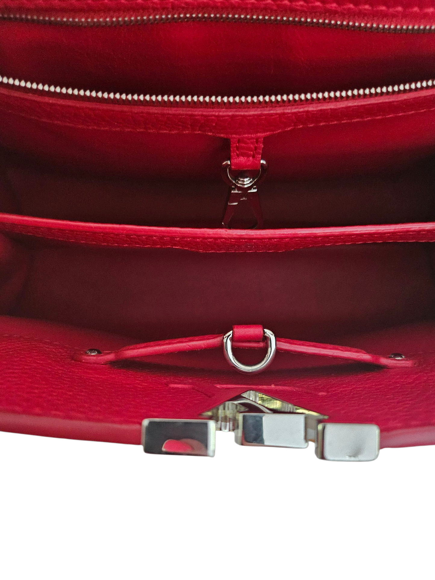 Louis Vuitton Capucines Taurillon PM