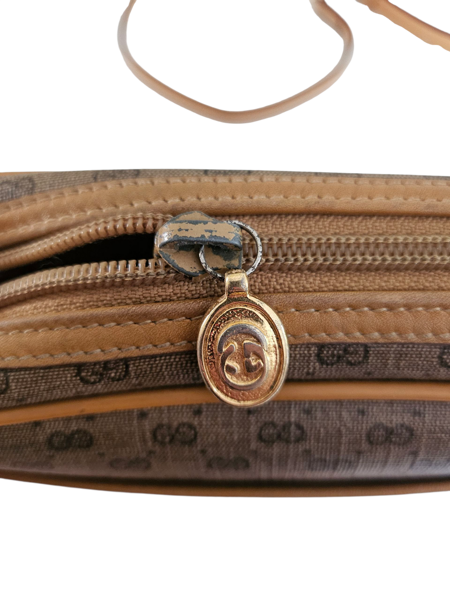 Gucci Micro GG crossbody bag