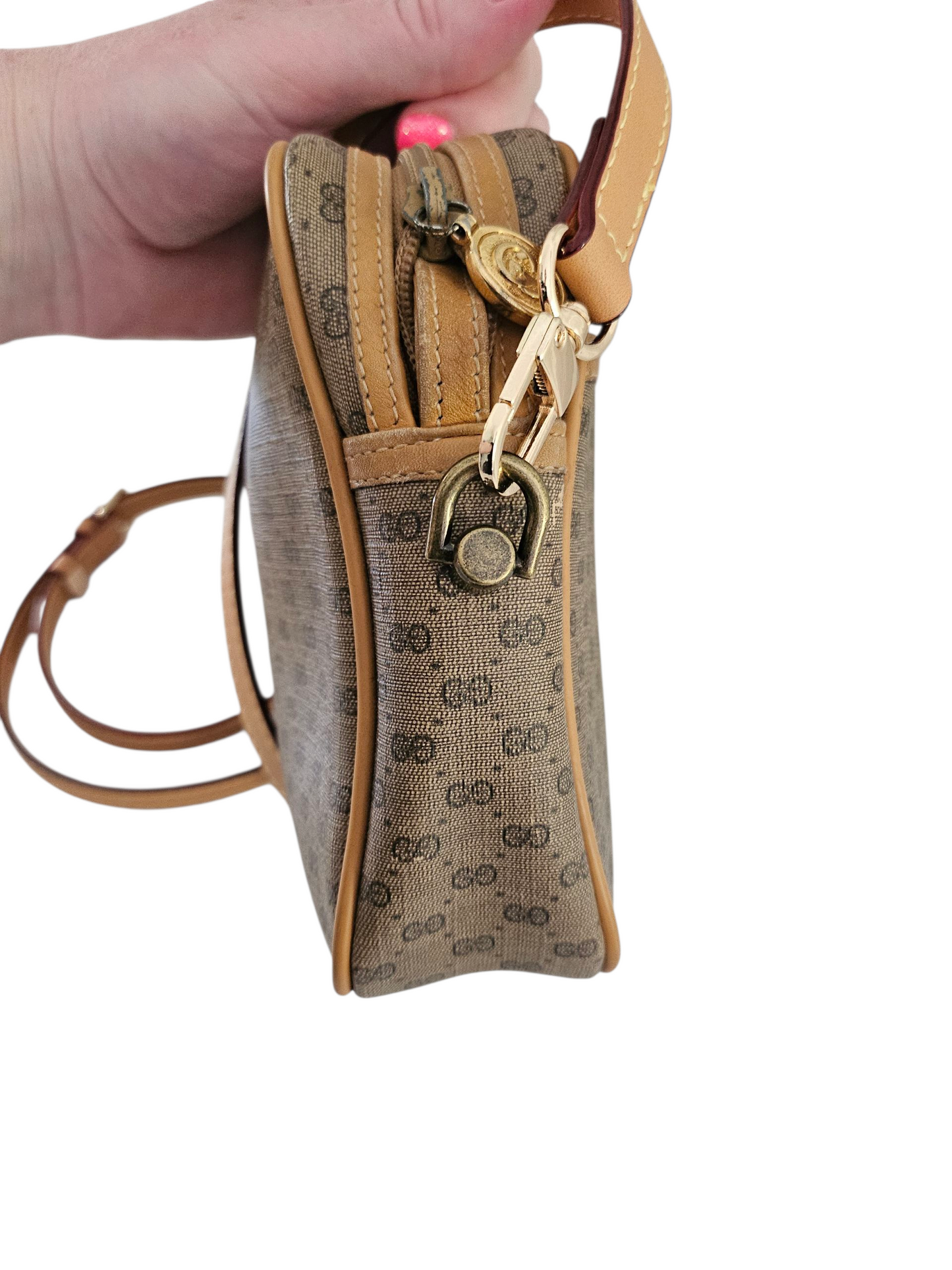 Gucci Micro GG crossbody bag