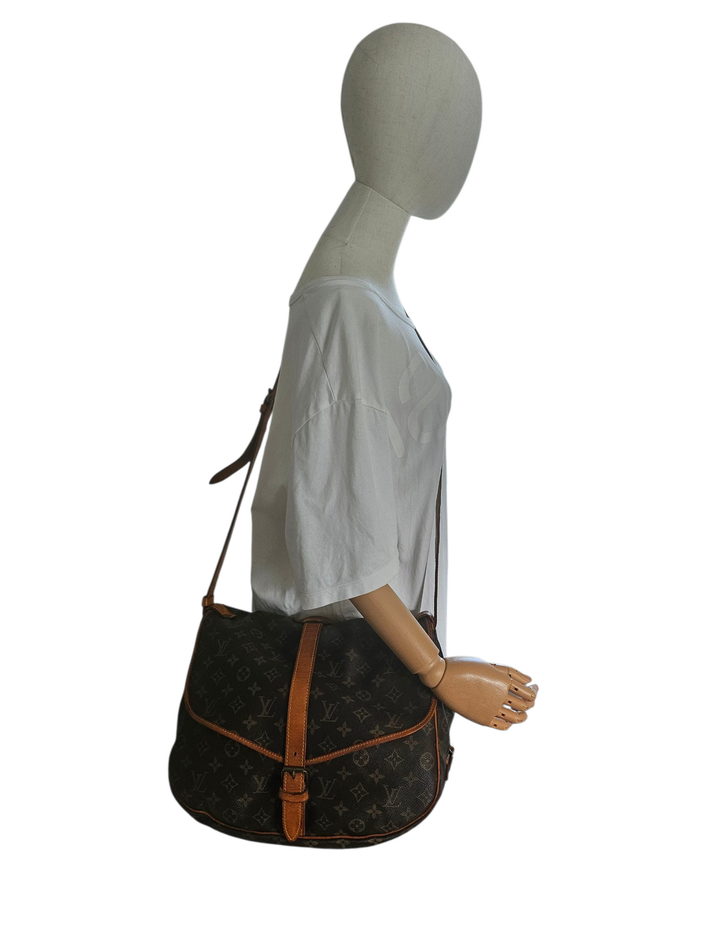 Louis Vuitton Saumur 35