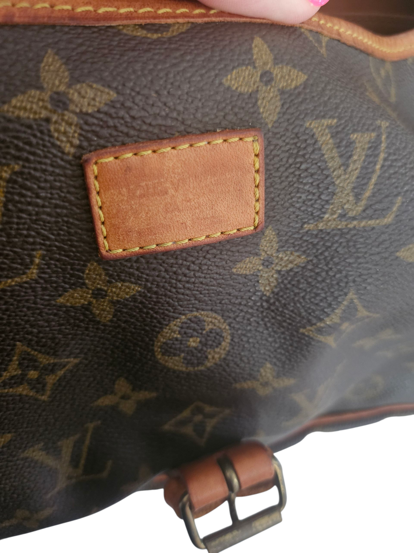 Louis Vuitton Saumur 35