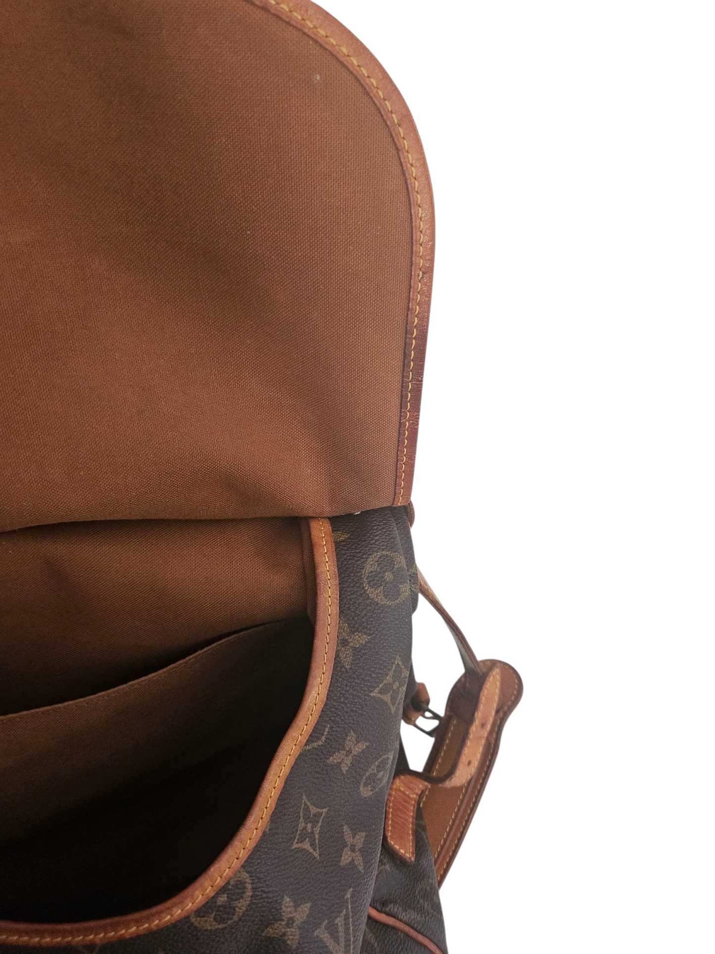 Louis Vuitton Saumur 35