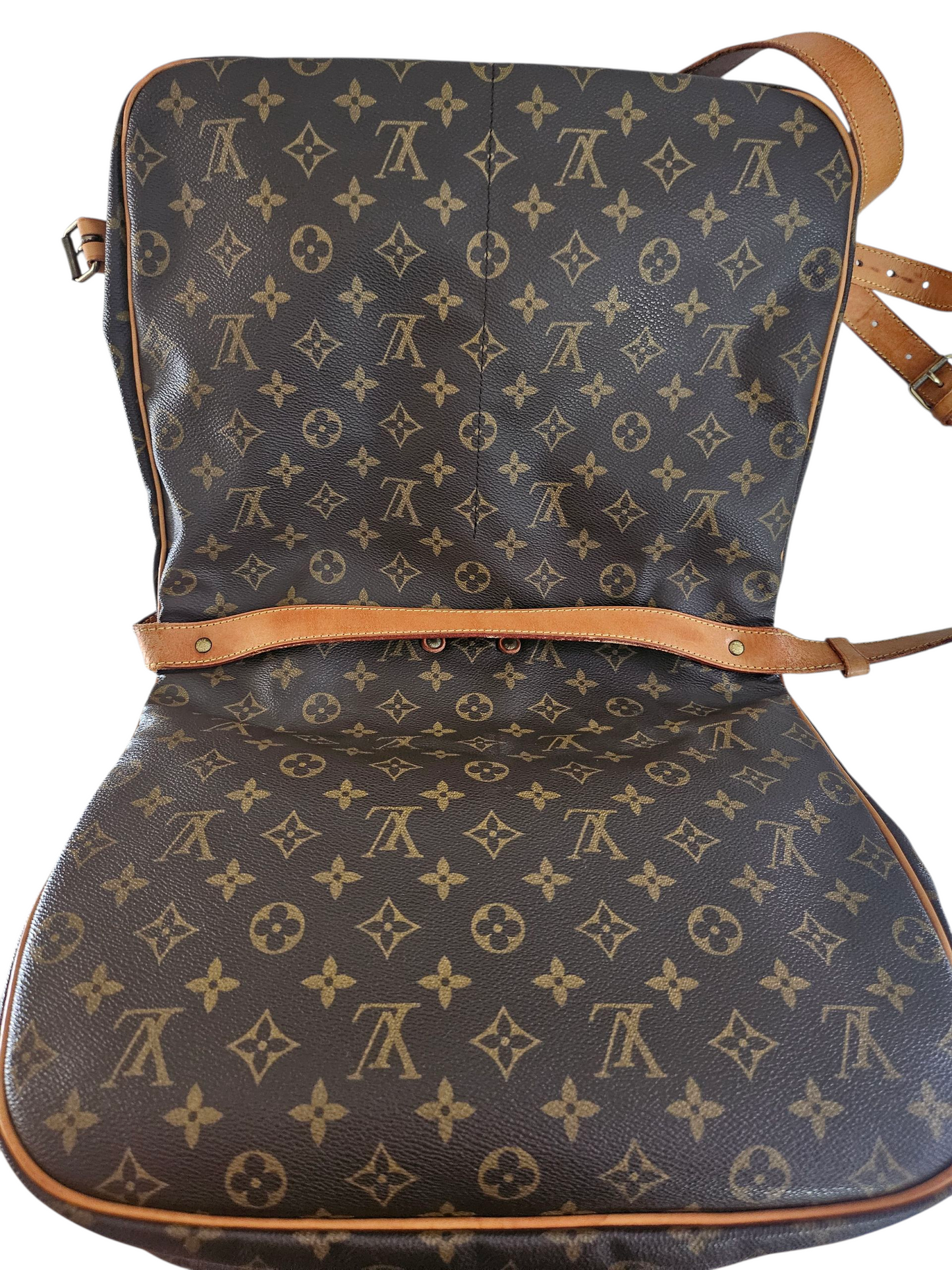 Louis Vuitton Saumur 35