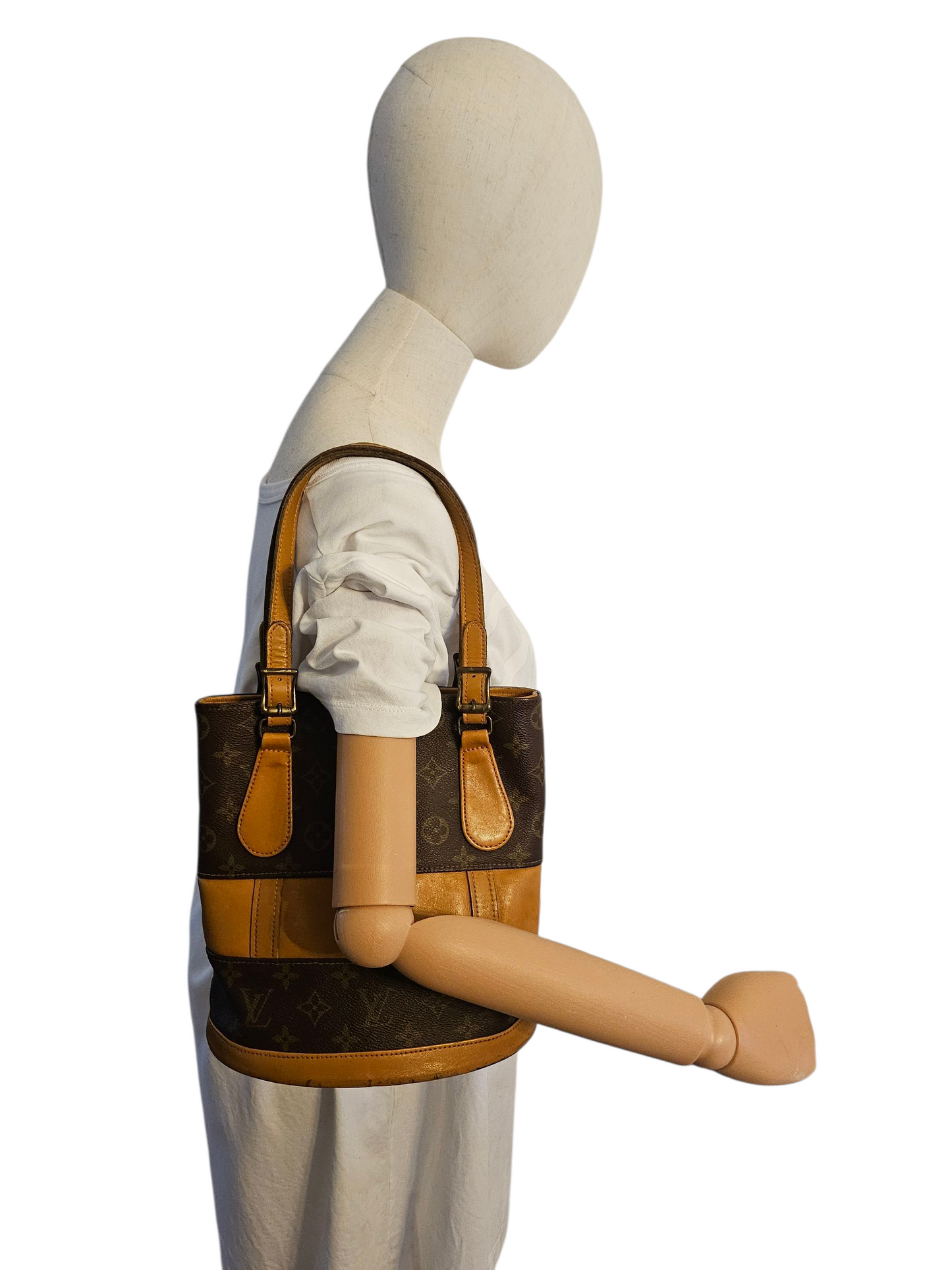 Louis Vuitton Bucket Bag PM USA