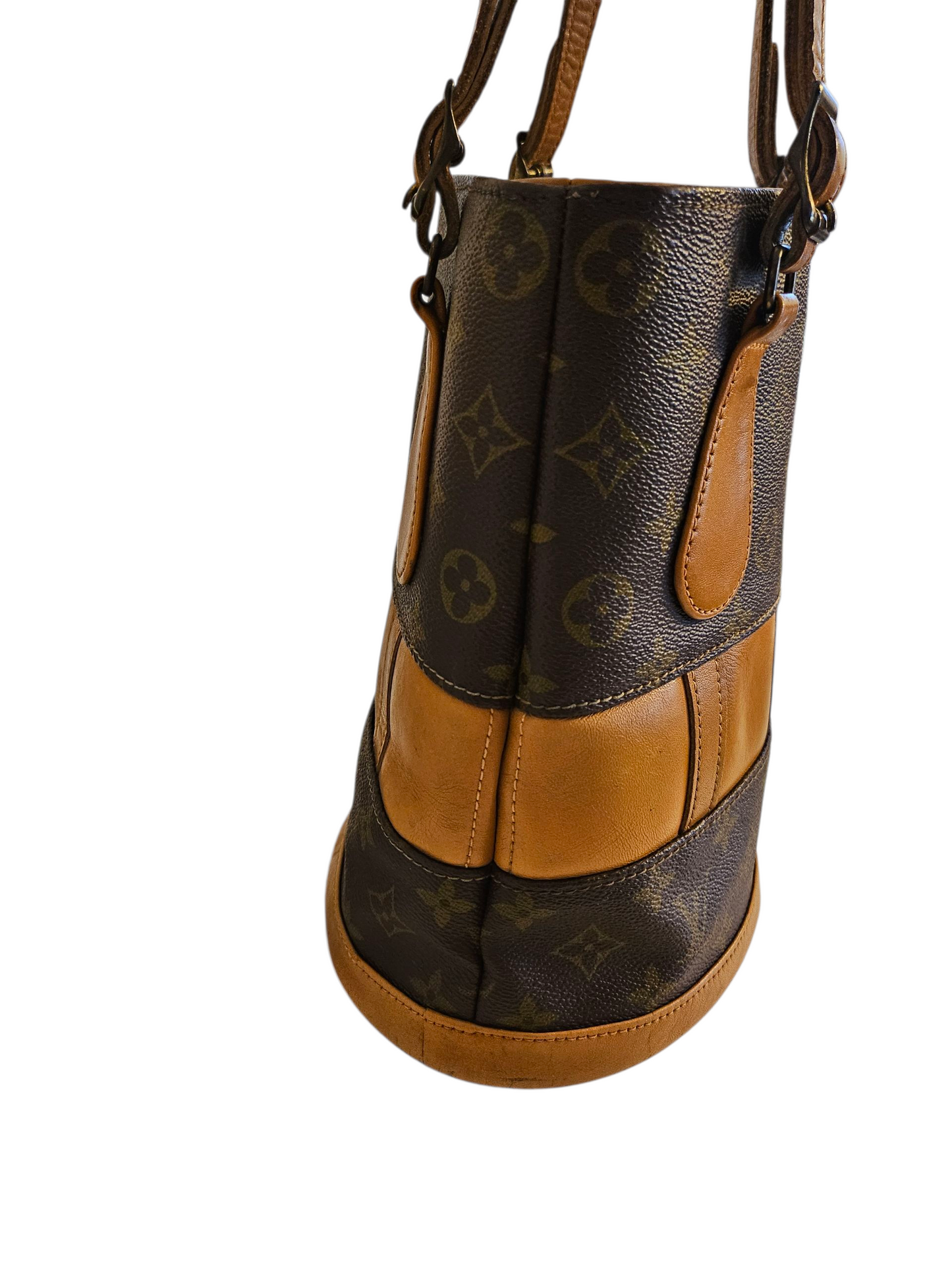 Louis Vuitton Bucket Bag PM USA