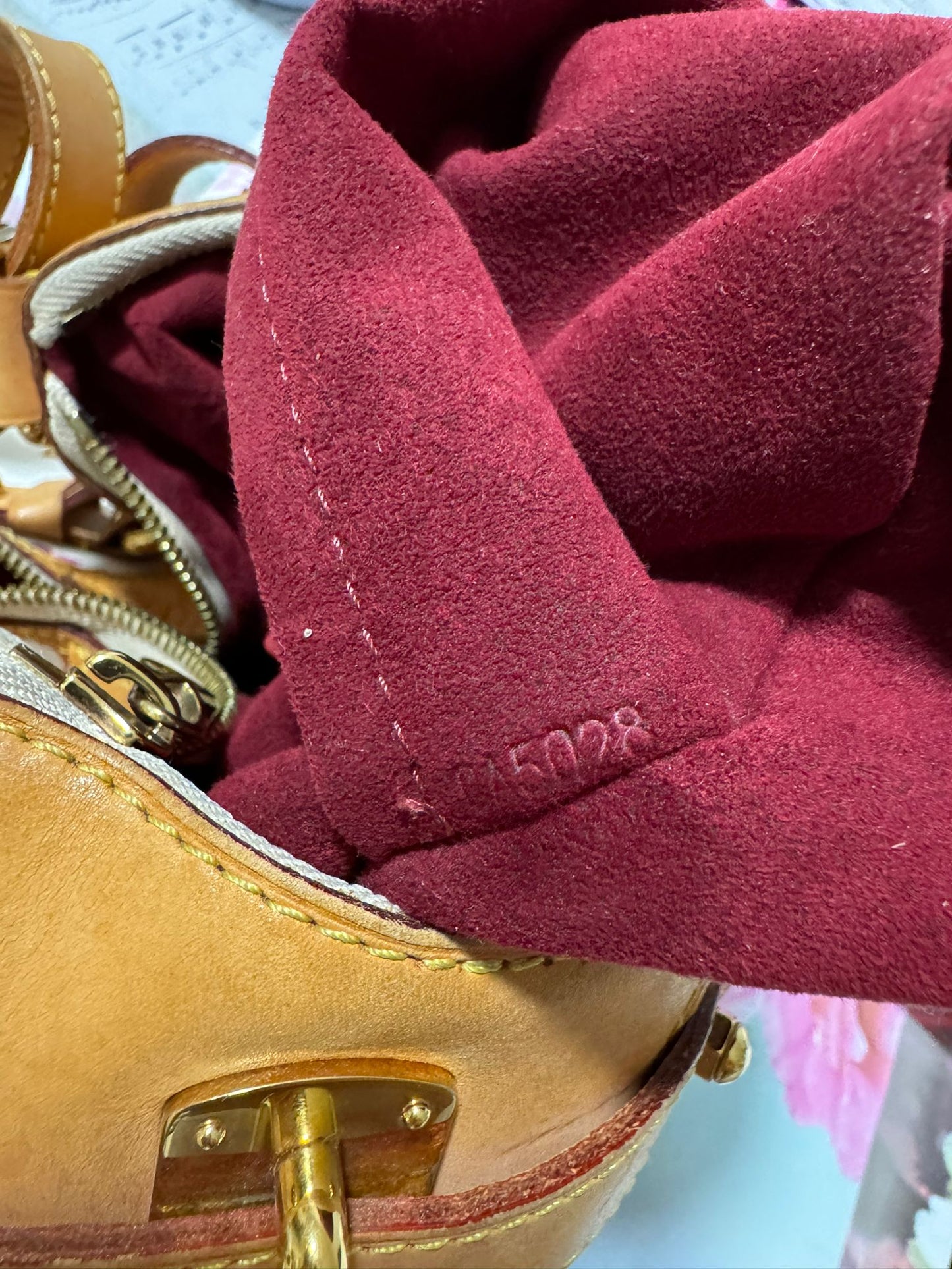 Louis Vuitton Greta Multicolor