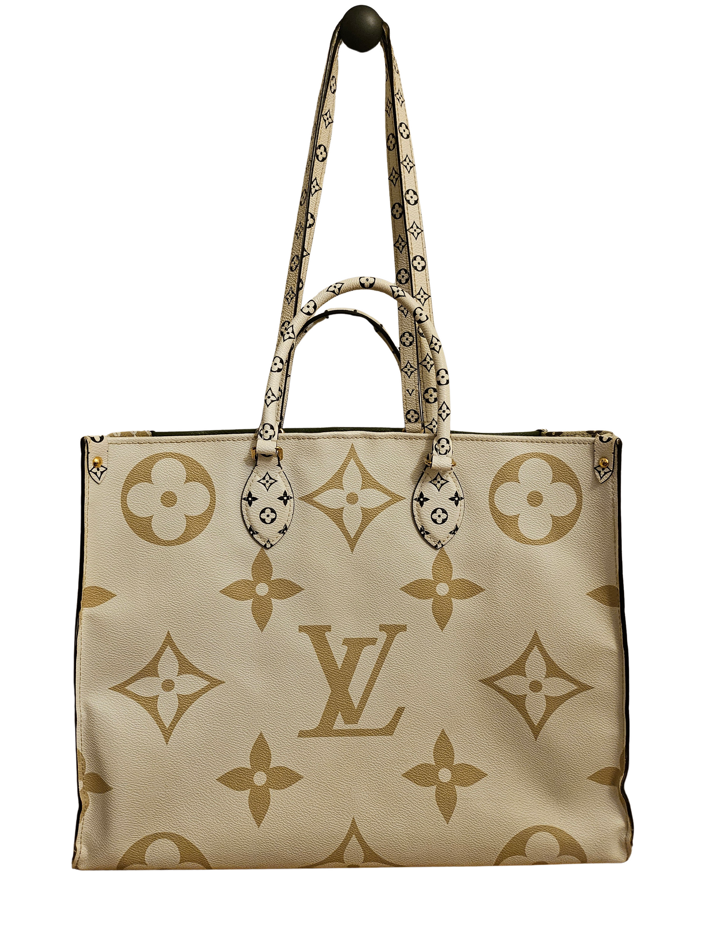 Louis Vuitton OnTheGo GM