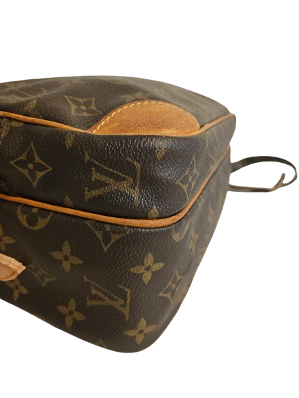 Louis Vuitton Nile MM