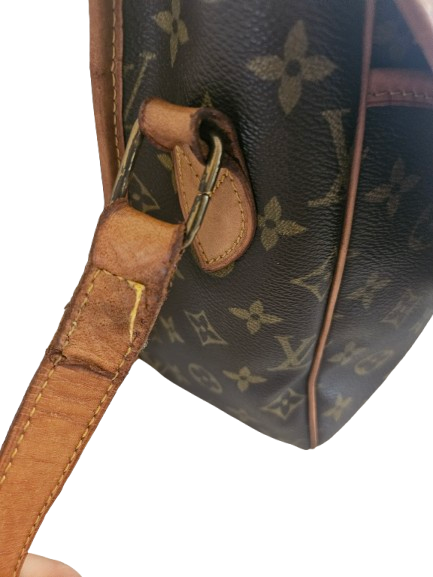 Louis Vuitton Gibeciere GM