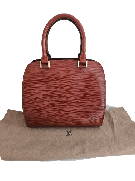Louis Vuitton Pont Neuf